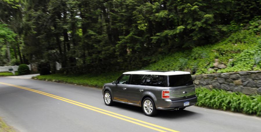  Ford Flex 2008 года  (фото 37 из 142)